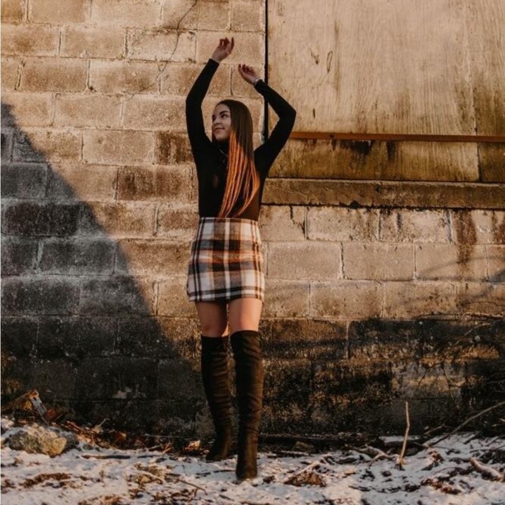 Classic Fall Plaid Wool Mix Bodycon Mini Skirt - Picture 7 of 7